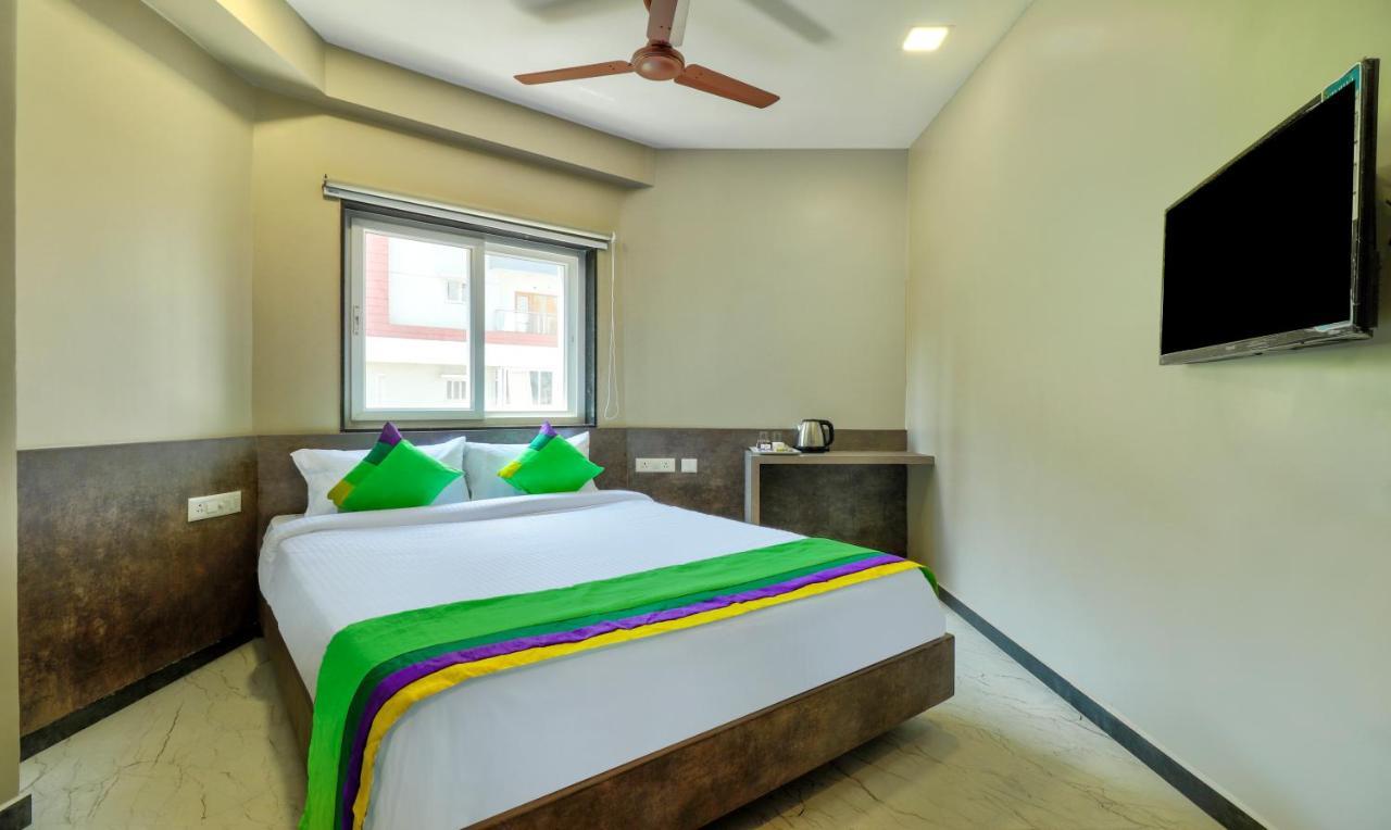Treebo Sriz Cozy Seethamadhara Visakhapatnam Ngoại thất bức ảnh