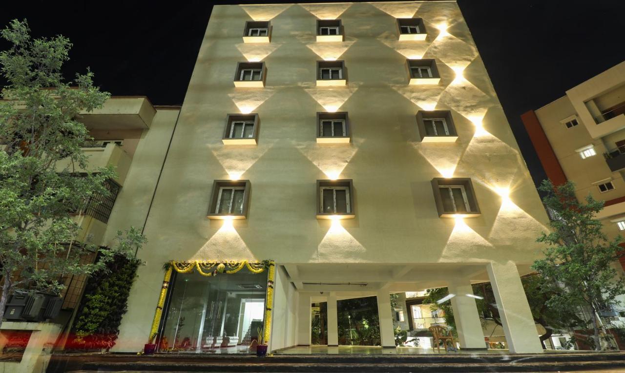 Treebo Sriz Cozy Seethamadhara Visakhapatnam Ngoại thất bức ảnh